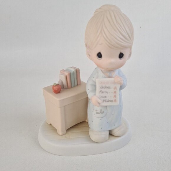 Precious Moments 12300 LOVE NEVER FAILS Last Forever Porcelain Figurine - Picture 3 of 8